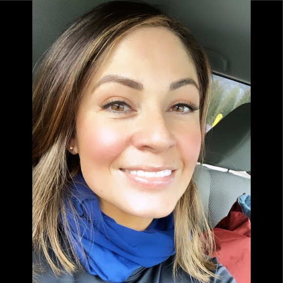 Meet your Posher, Amee - Picture 2 of 2